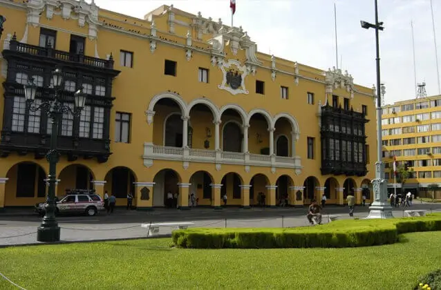 city tour biblioteca lima